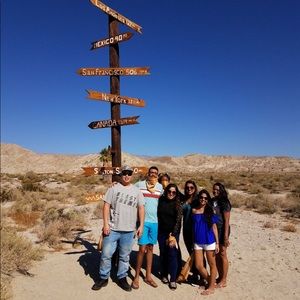 Meet your Posher, Mena